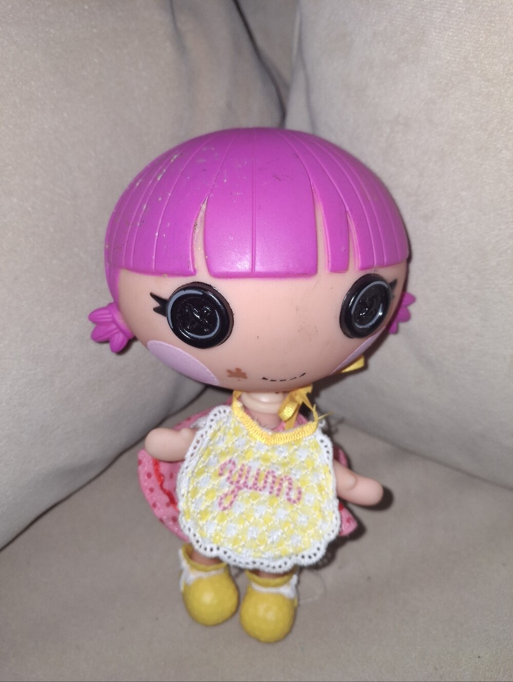 Lalaloopsy 5 inc Pink-Haired Button-Eye Doll with Yellow Outfit
